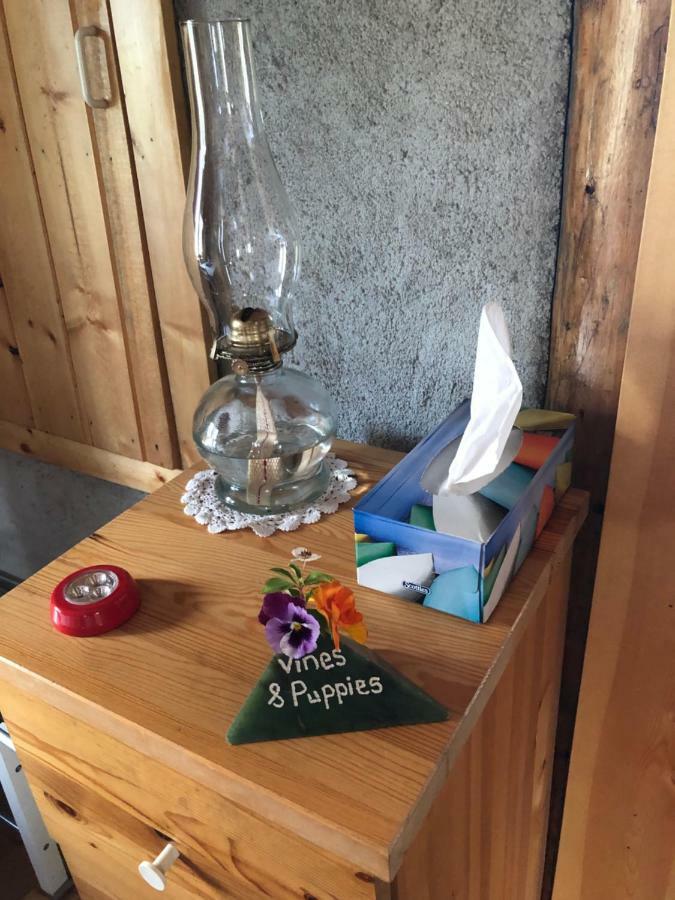 Bed and Breakfast Vines And Puppies Hideaway Jade City Esterno foto